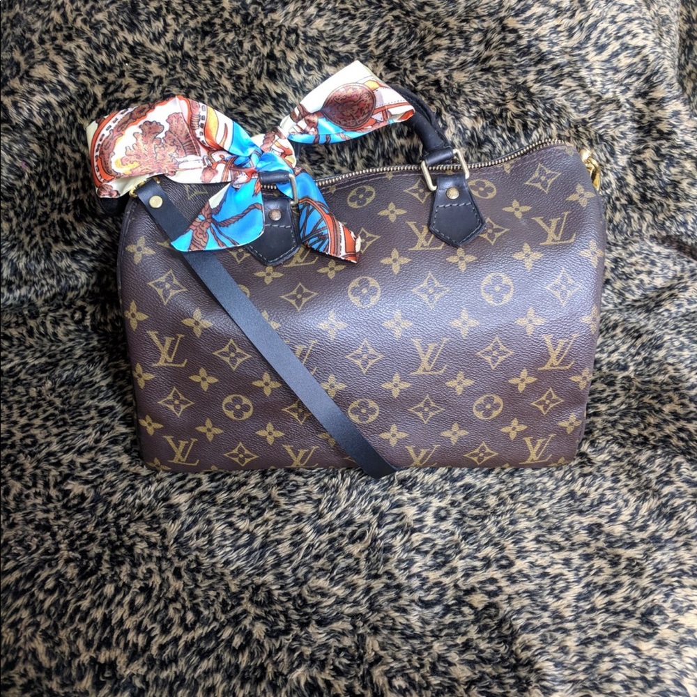 AUTHENTIC LOUIS VUITTON SPEEDY 30
